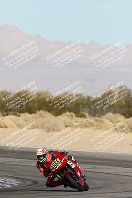 media/Dec-07-2025-CVMA (Sun) [[3e7d2de5dc]]/Race 9-Formula UL Shootout/